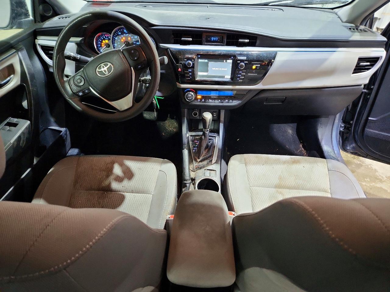 2015 TOYOTA COROLLA L photo 8