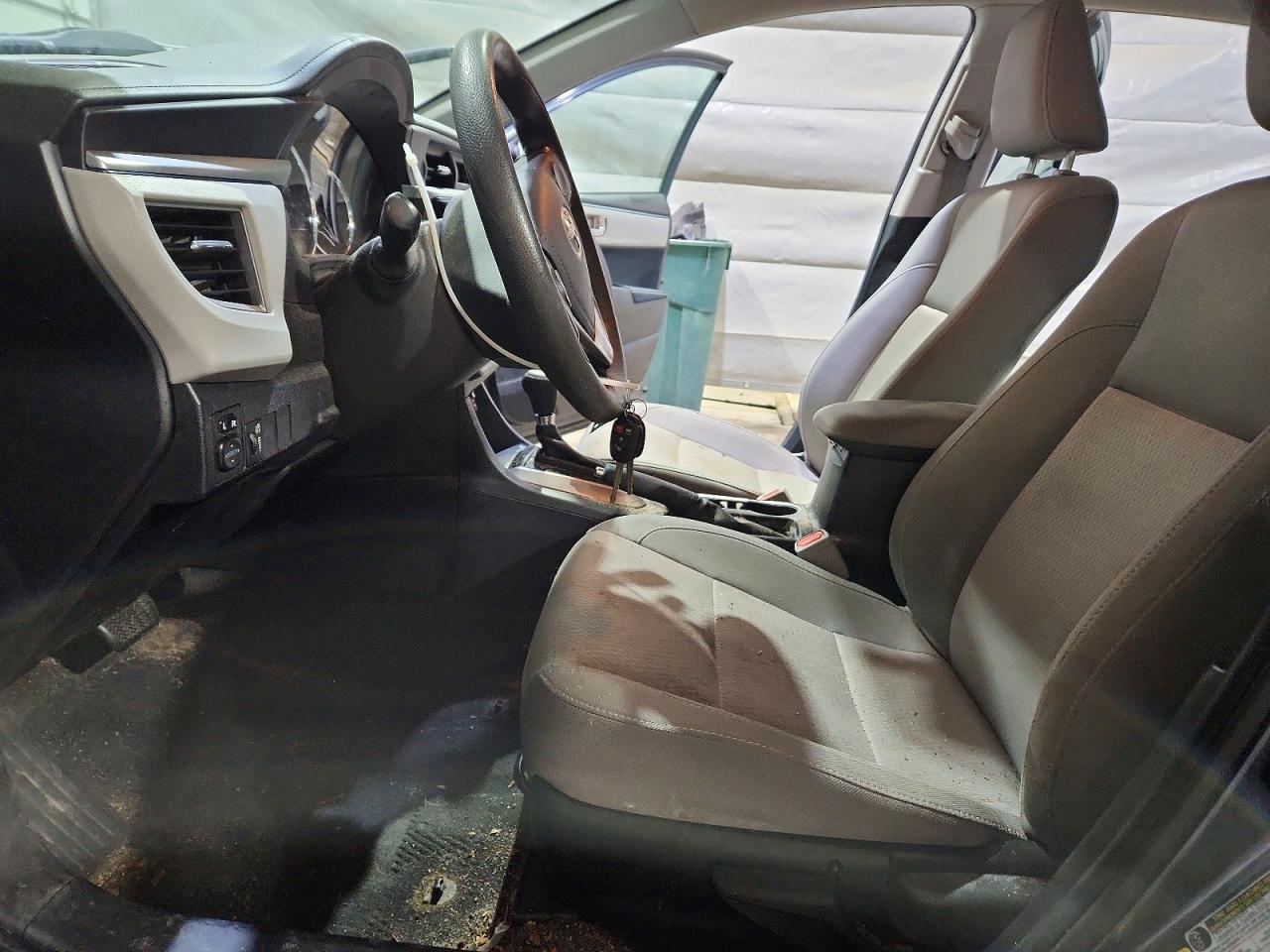 2015 TOYOTA COROLLA L photo 7