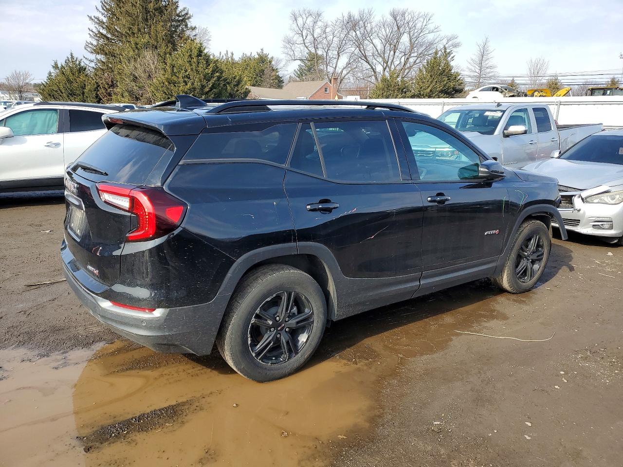 2024 GMC TERRAIN AT4 photo 5