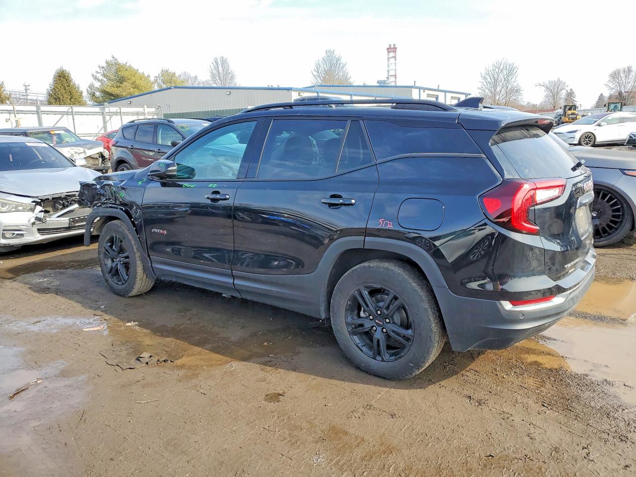 2024 GMC TERRAIN AT4 photo 3