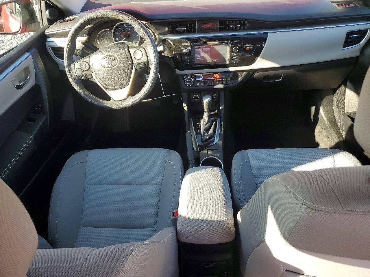 2016 TOYOTA COROLLA LE photo 8