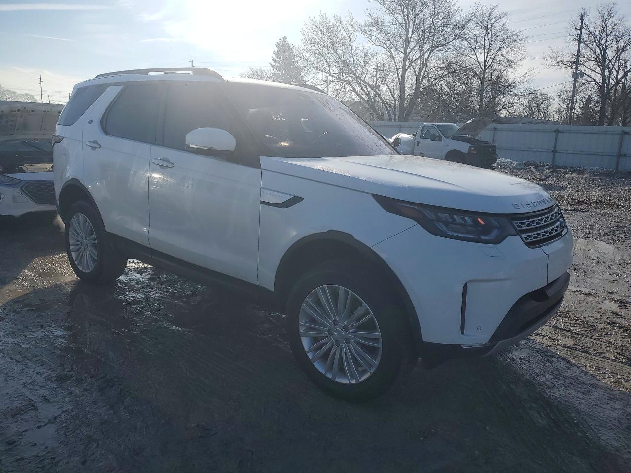 2018 LAND ROVER DISCOVERY HSE LUXURY photo 4