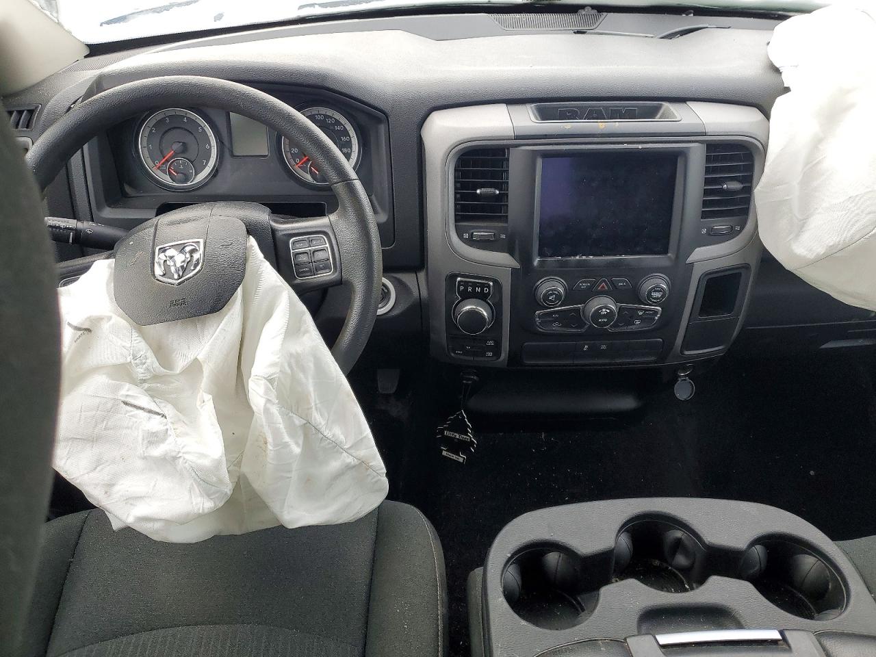2021 RAM 1500 CLASSIC photo 8