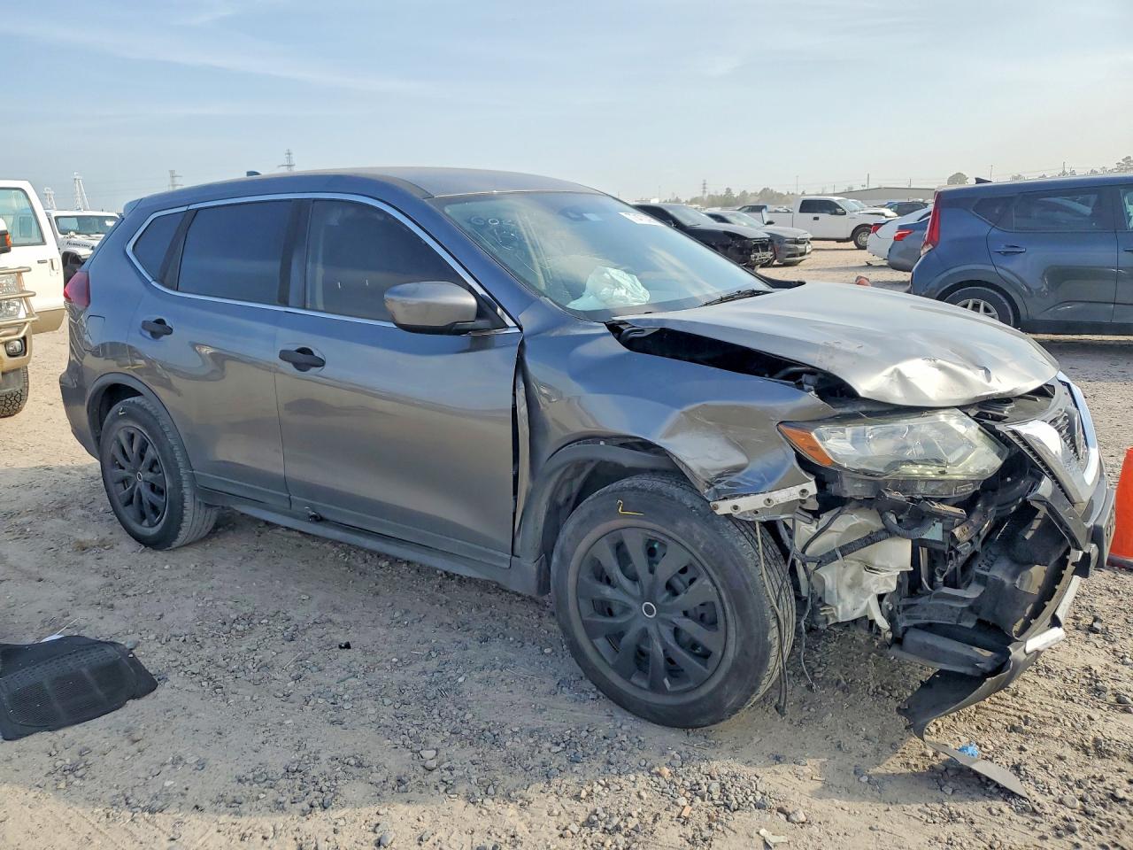 2020 NISSAN ROGUE S photo 10