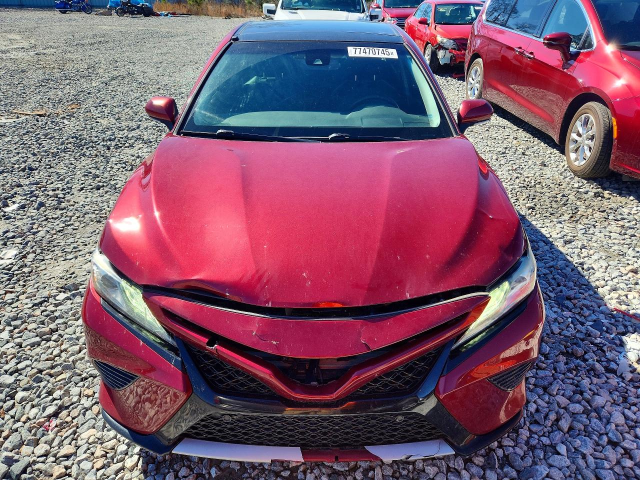 2018 TOYOTA CAMRY XSE photo 5