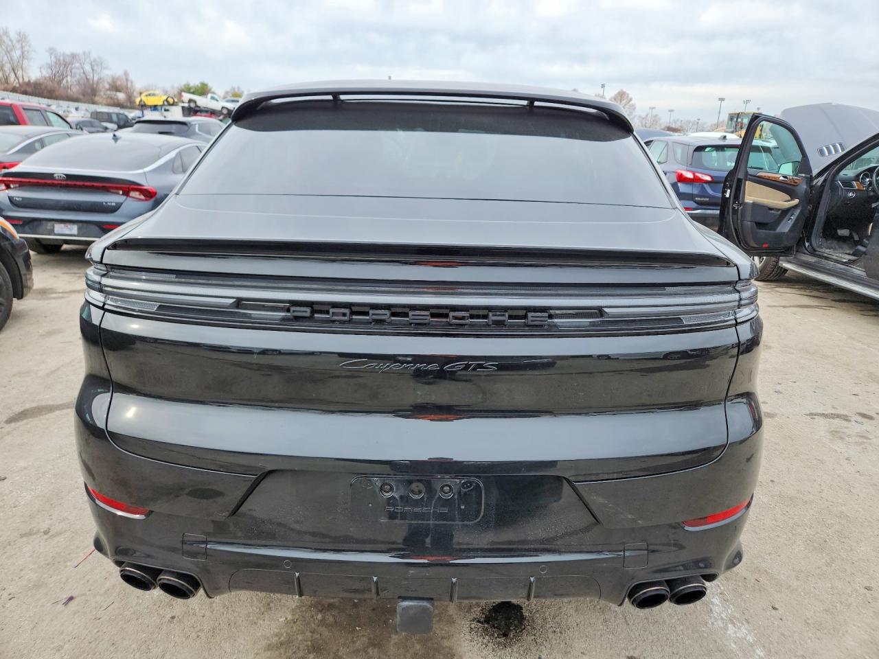 2025 PORSCHE CAYENNE GTS COUPE photo 6