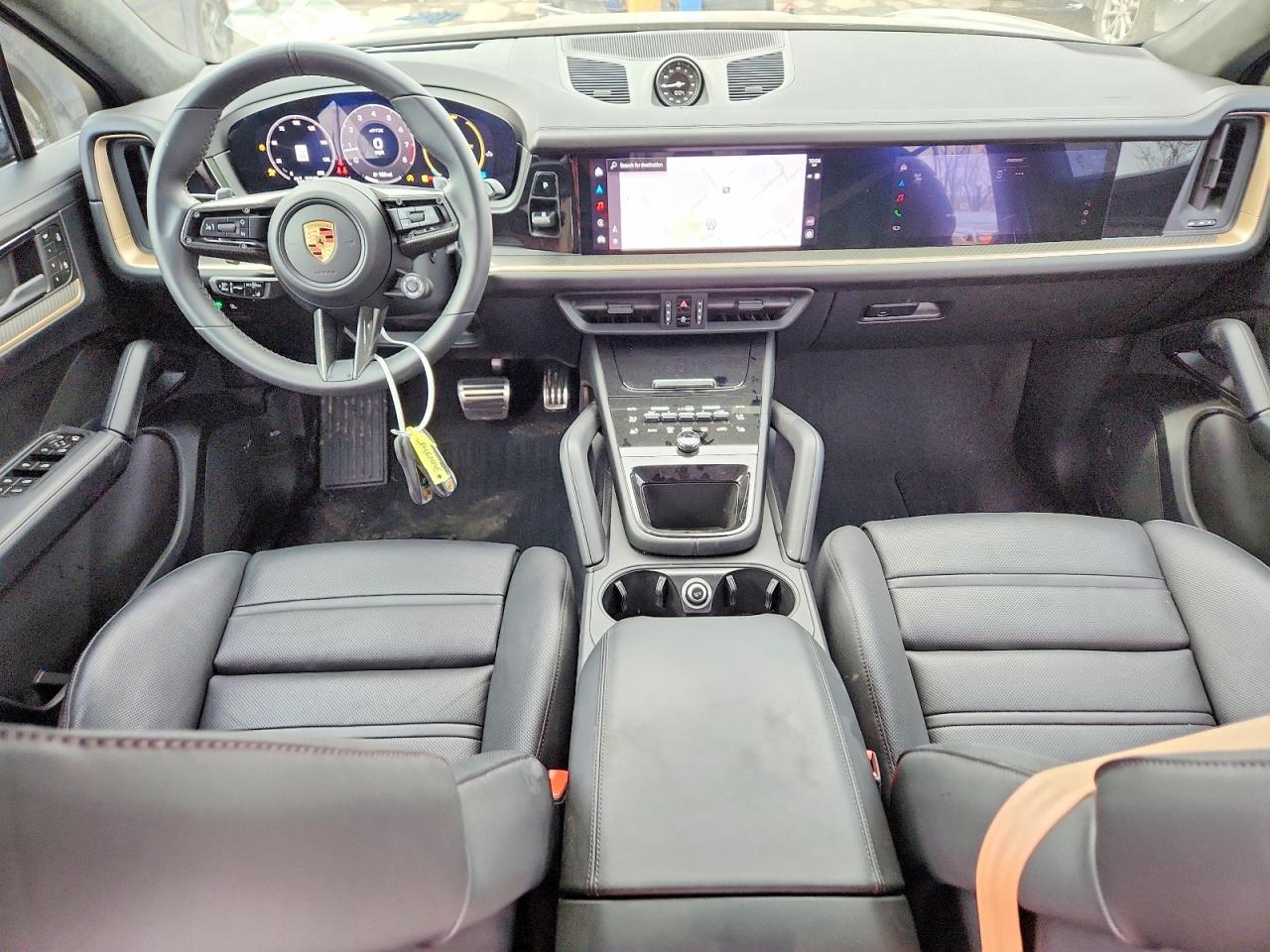 2025 PORSCHE CAYENNE GTS COUPE photo 8