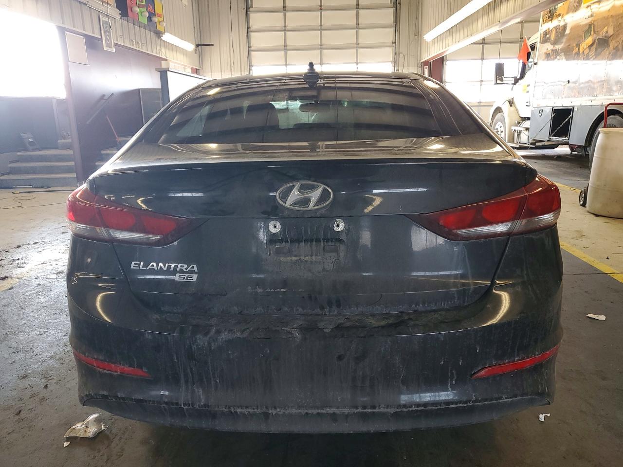 2017 HYUNDAI ELANTRA SE photo 6