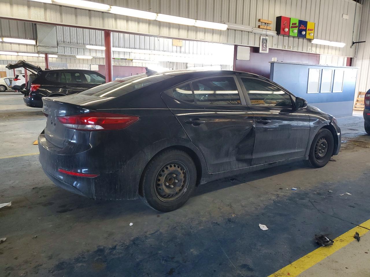 2017 HYUNDAI ELANTRA SE photo 3