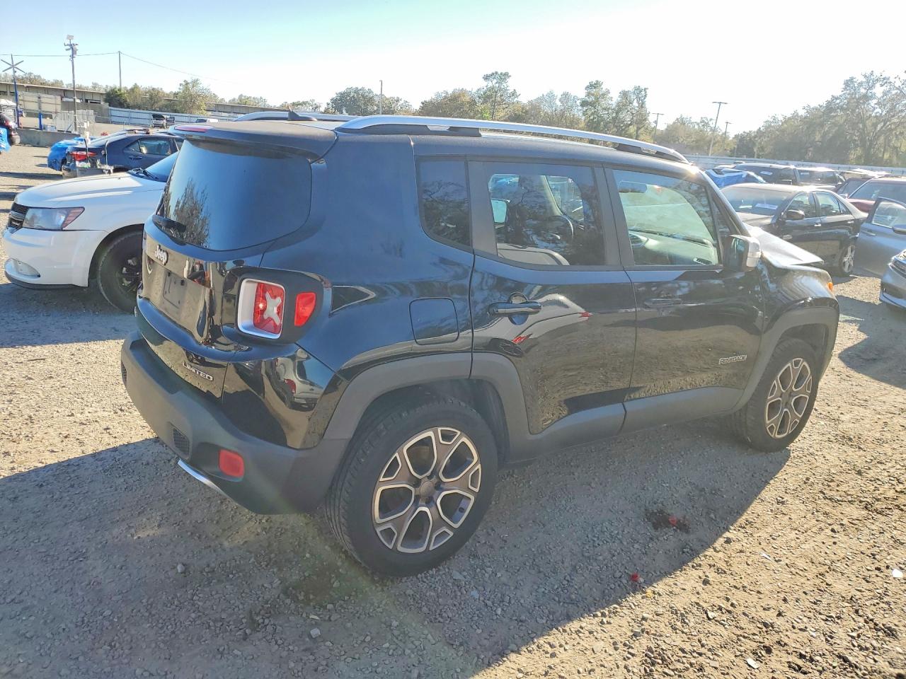 2015 JEEP RENEGADE LIMITED photo 5