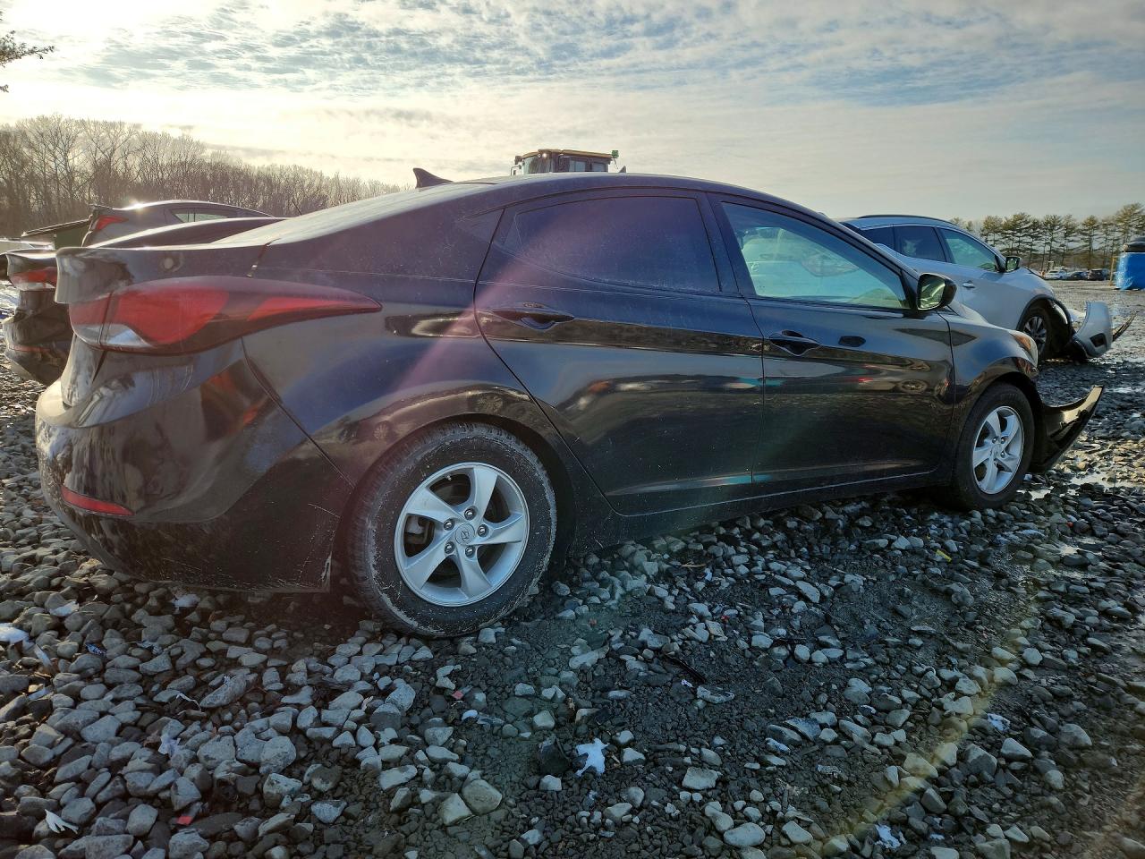 2015 HYUNDAI ELANTRA SE photo 5