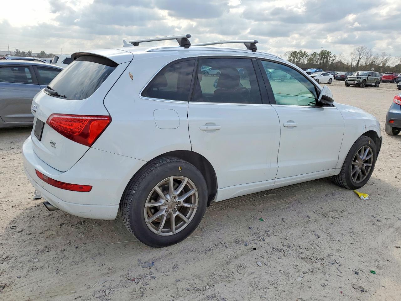 2012 AUDI Q5 PREMIUM PLUS photo 3