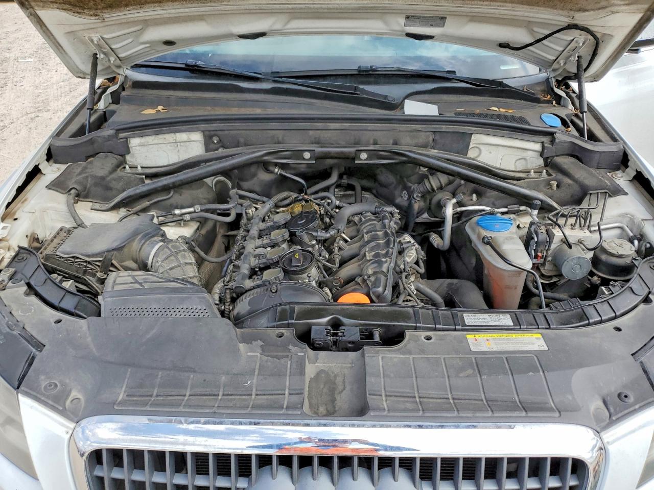 2012 AUDI Q5 PREMIUM PLUS photo 12