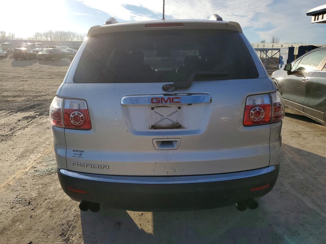 2011 GMC ACADIA SLE photo 11