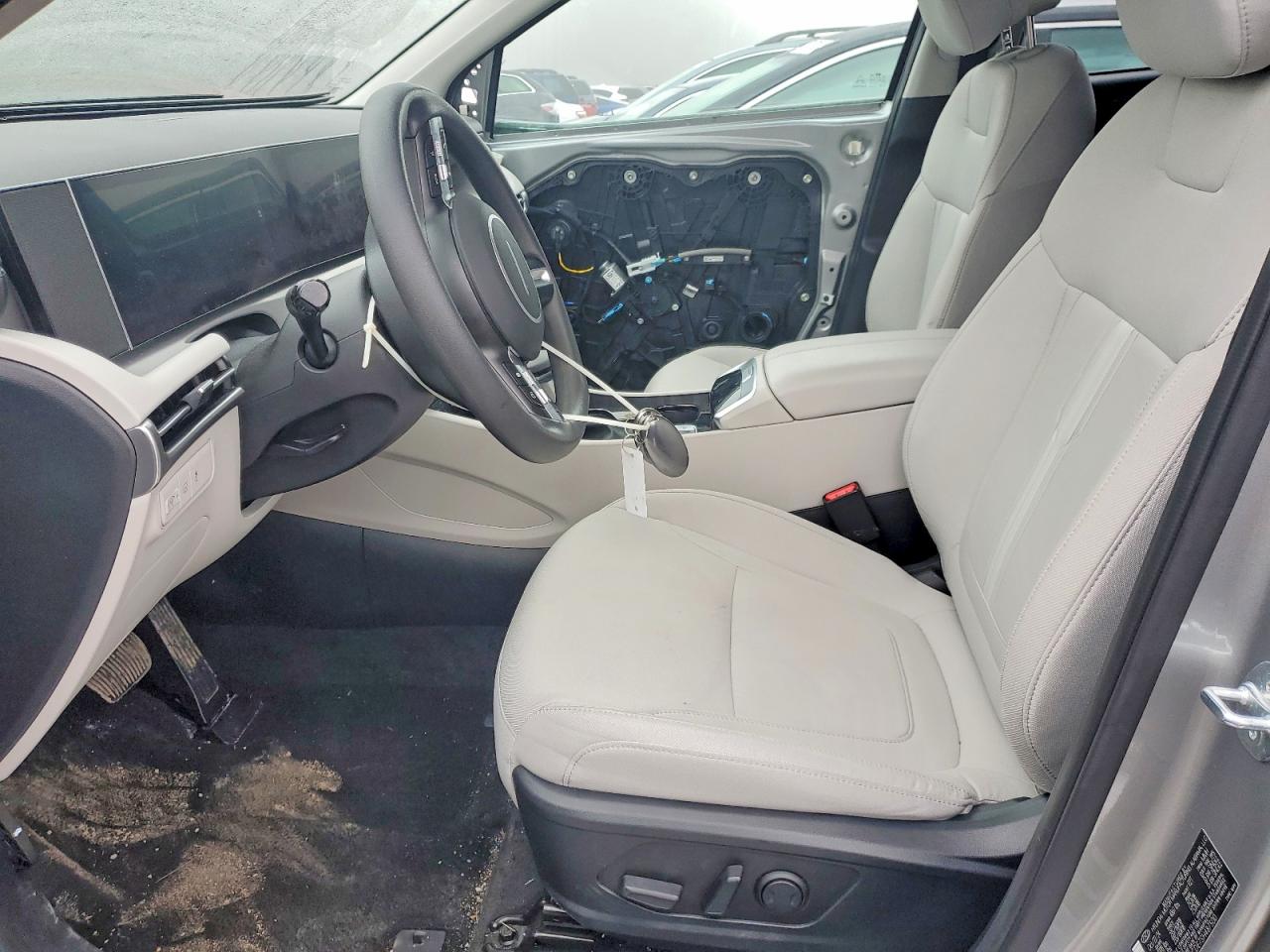 2025 HYUNDAI TUCSON SEL photo 13