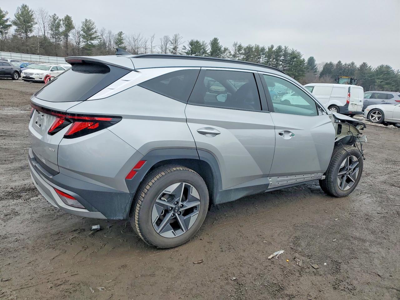 2025 HYUNDAI TUCSON SEL photo 5
