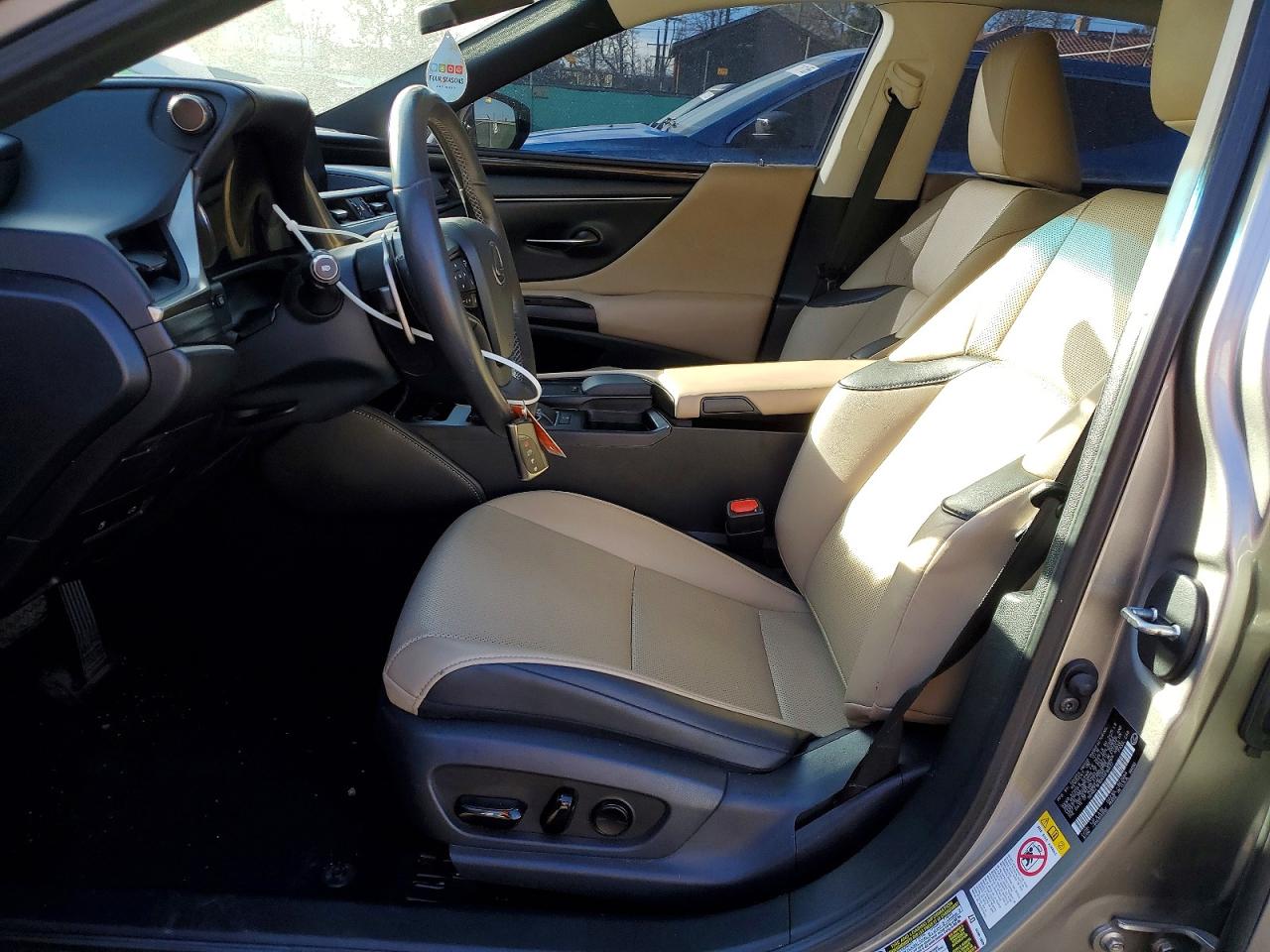 2019 LEXUS ES 350 photo 13