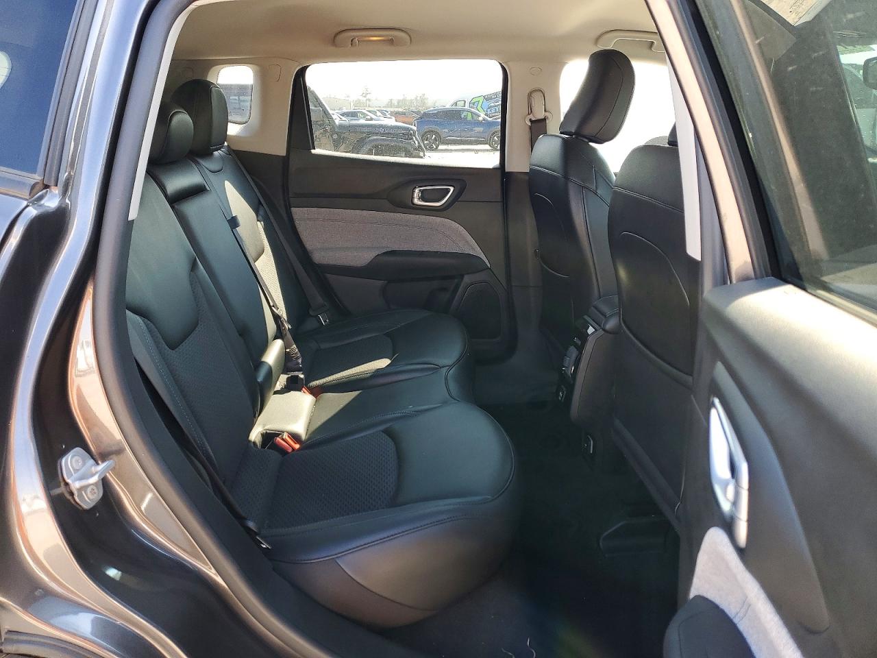 2022 JEEP COMPASS LATITUDE photo 31