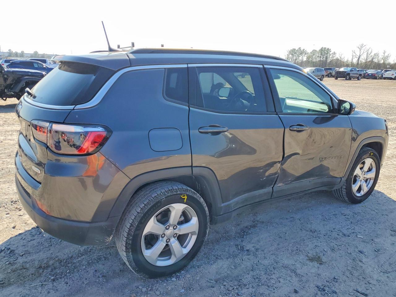 2022 JEEP COMPASS LATITUDE photo 7