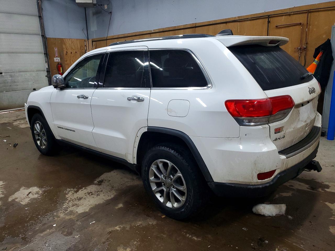 2015 JEEP GRAND CHEROKEE LIMITED photo 3