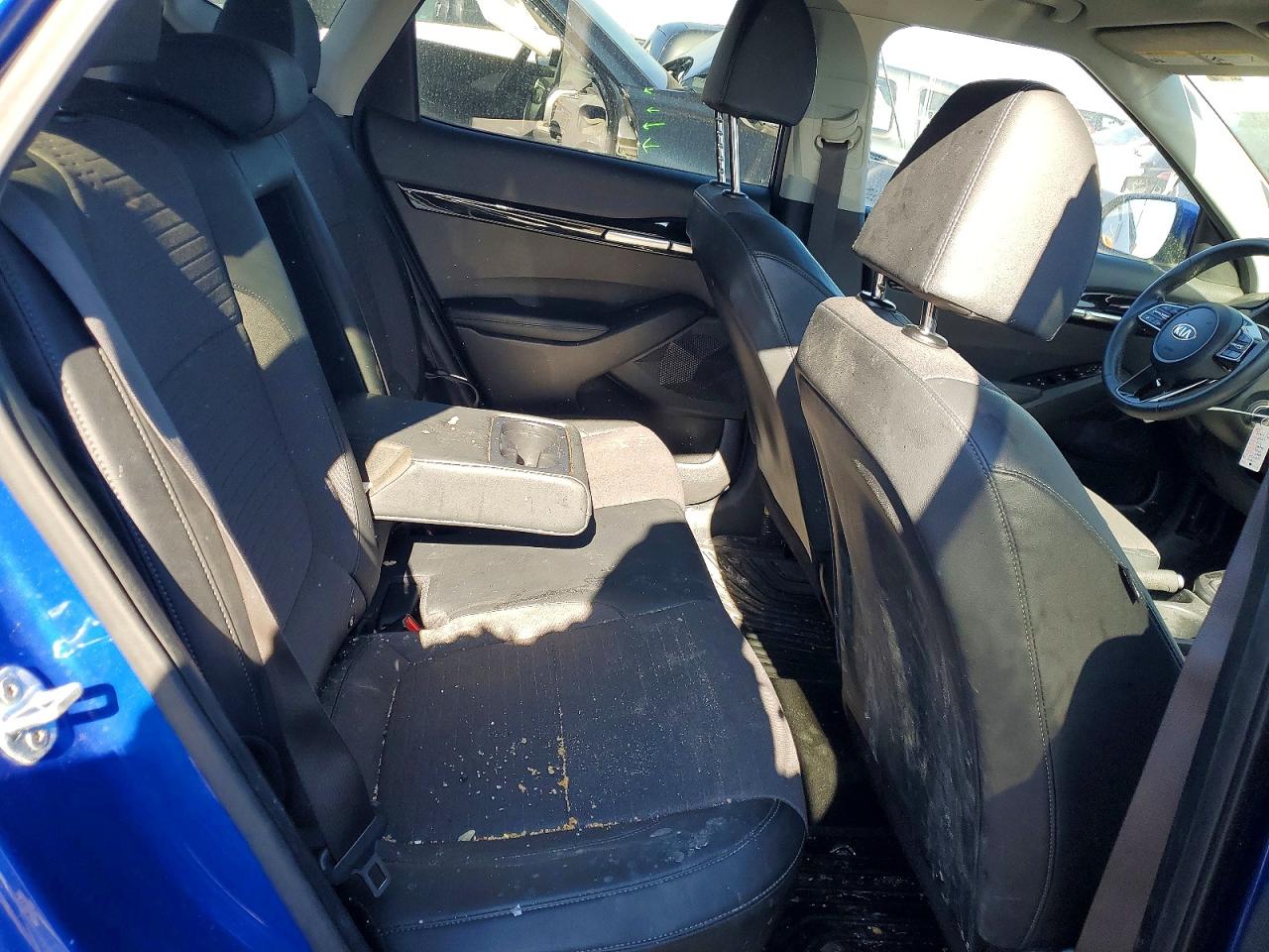 2021 KIA SELTOS S photo 19