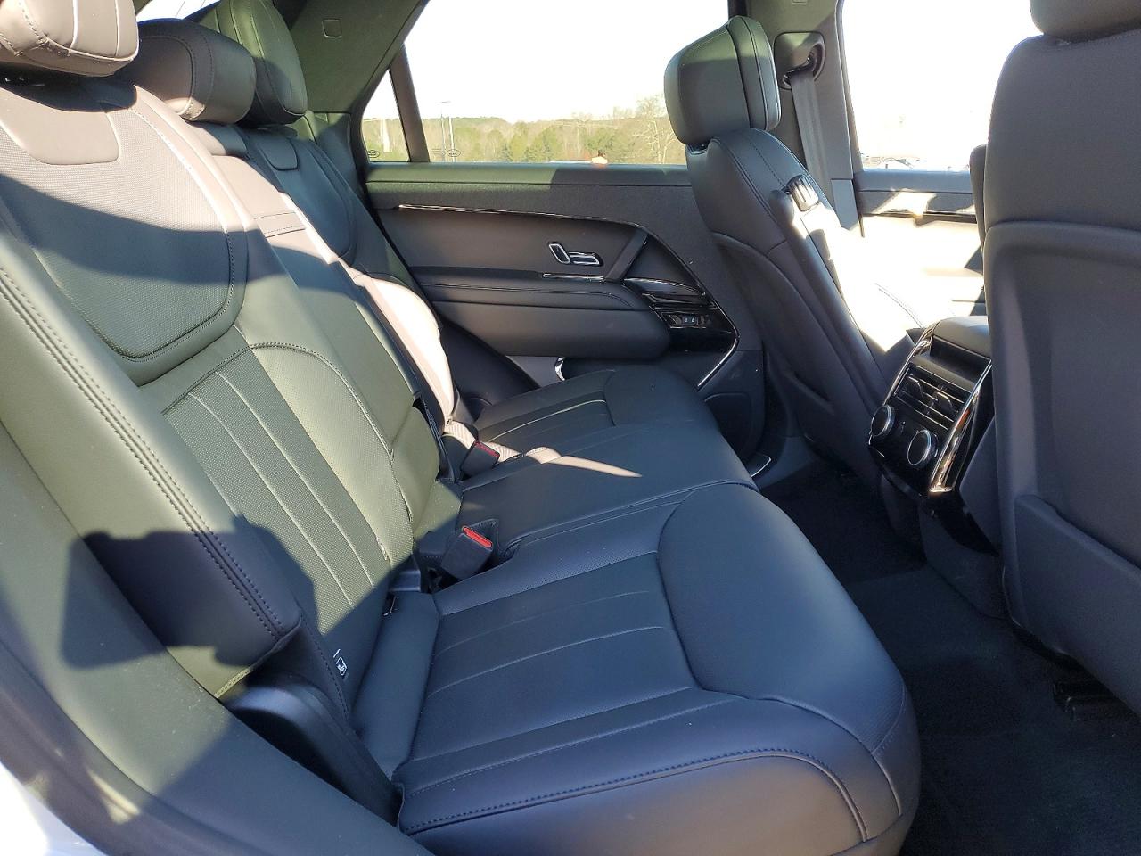 2025 LAND ROVER RANGE ROVER SPORT DYNAMIC SE photo 11