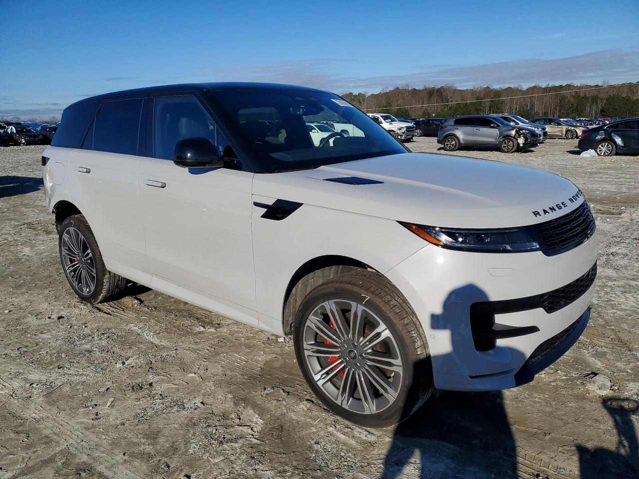 2025 LAND ROVER RANGE ROVER SPORT DYNAMIC SE photo 4