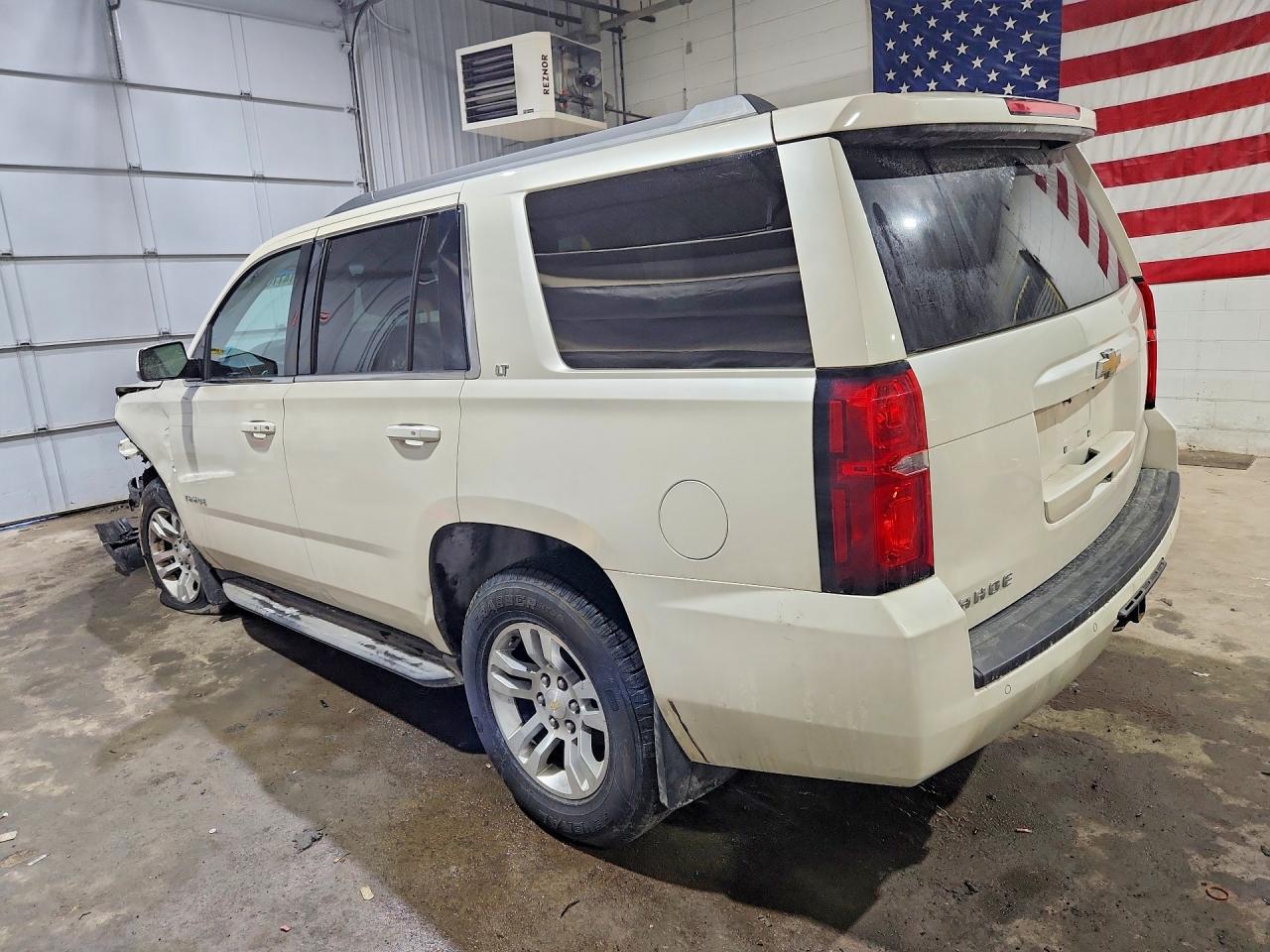 2015 CHEVROLET TAHOE K1500 LT photo 2