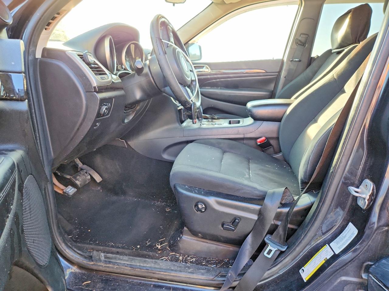 2012 JEEP GRAND CHEROKEE LAREDO photo 13