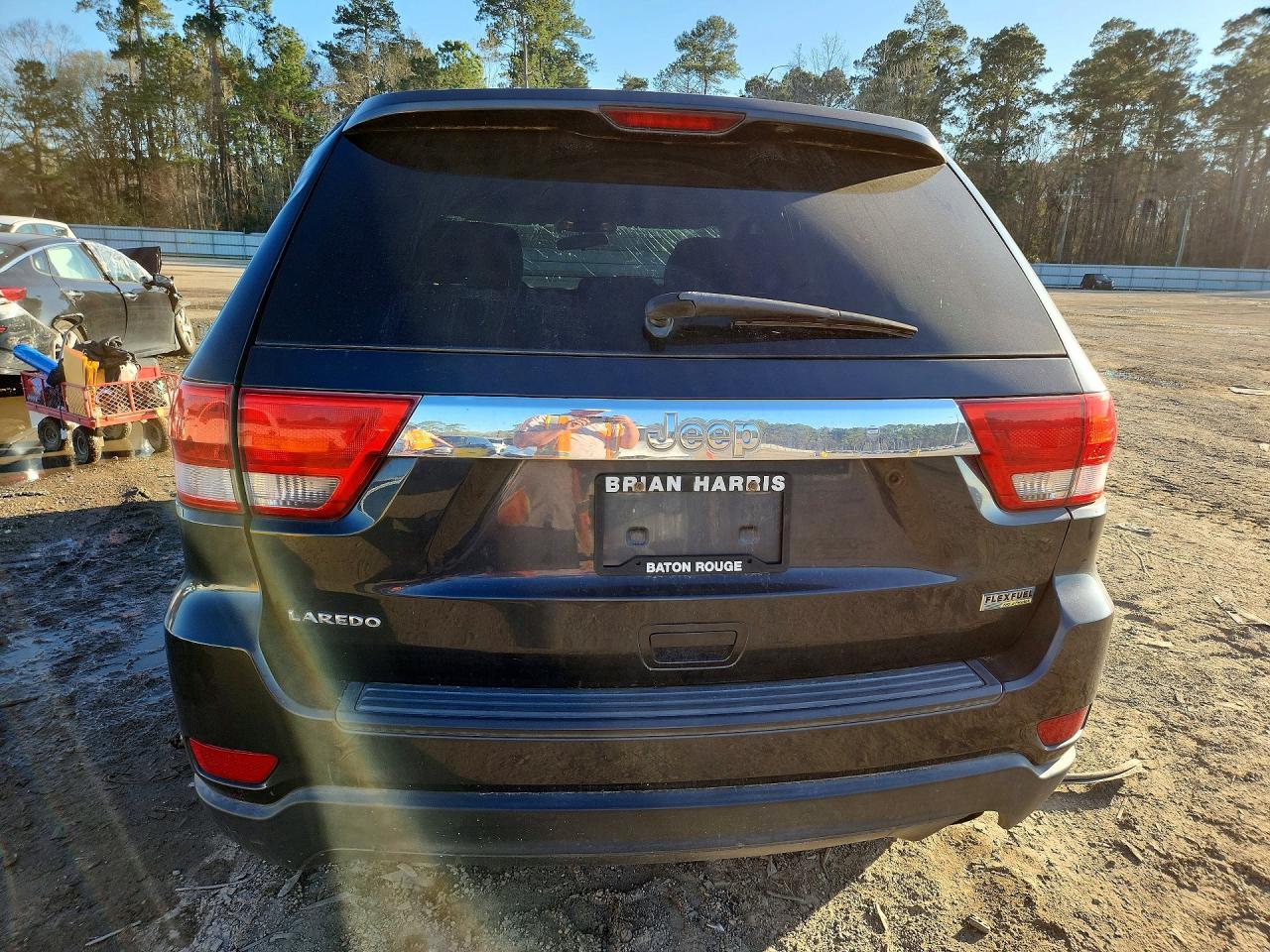 2012 JEEP GRAND CHEROKEE LAREDO photo 11
