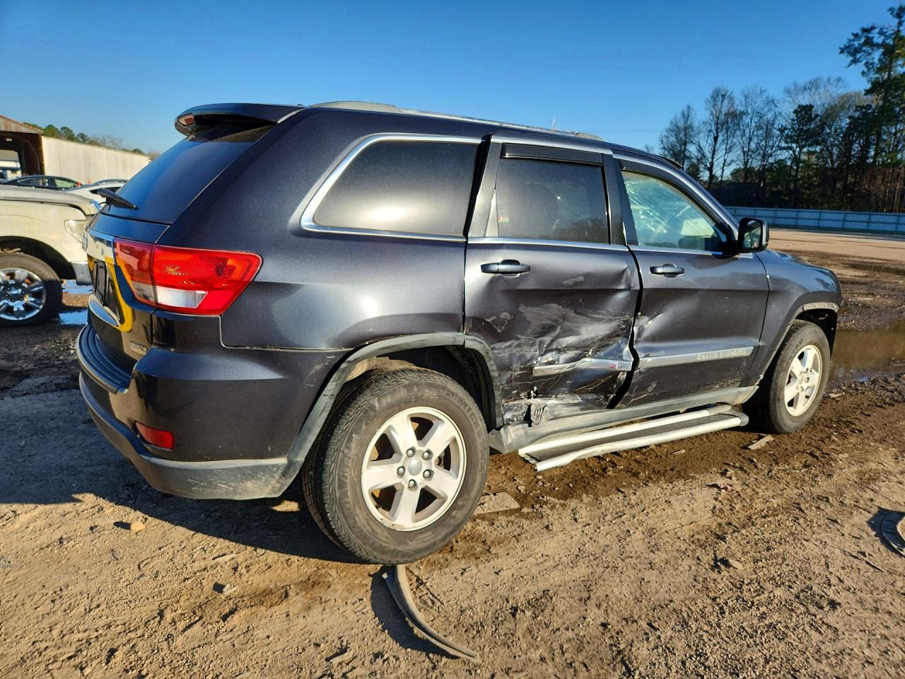2012 JEEP GRAND CHEROKEE LAREDO photo 5