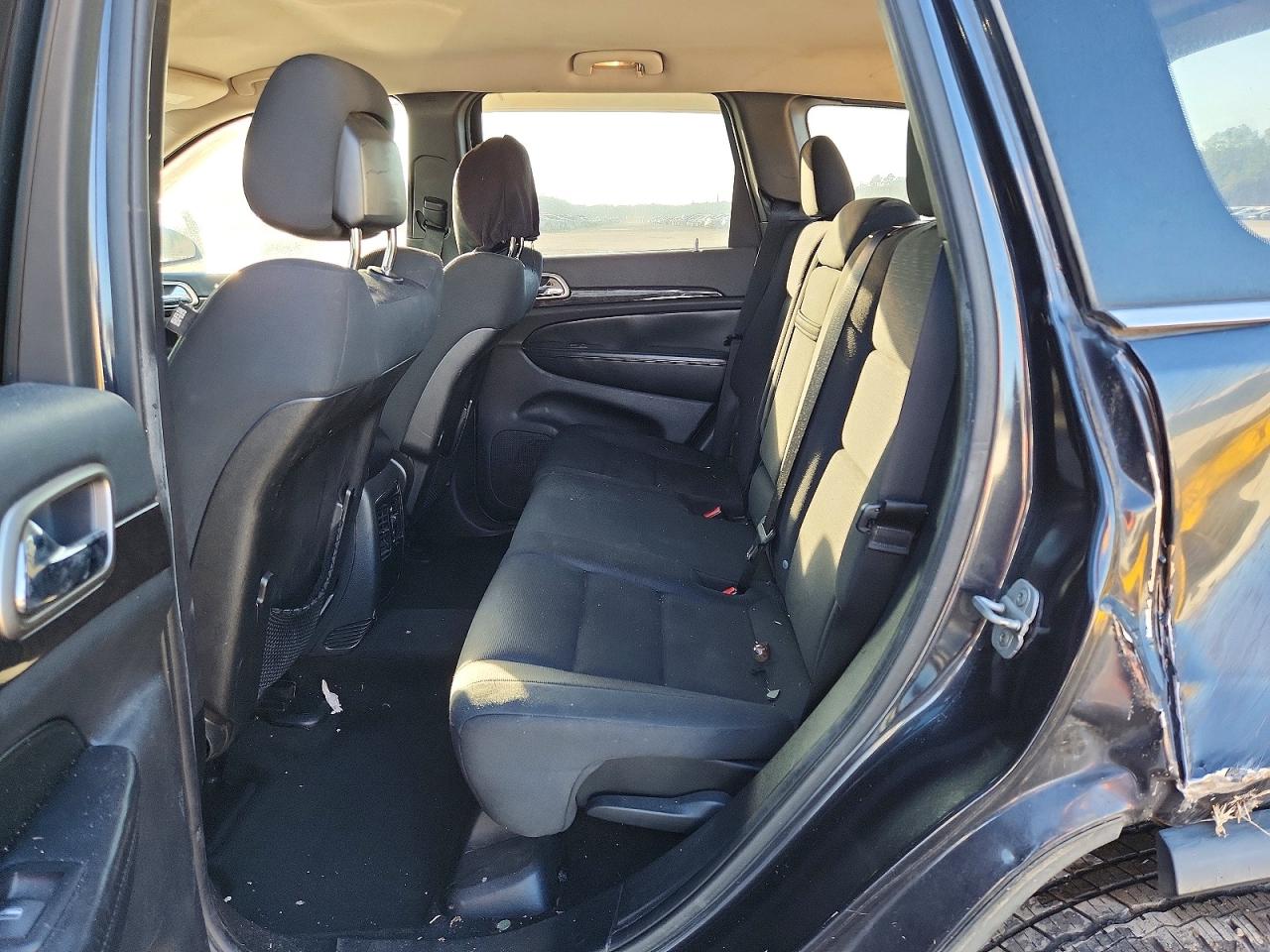 2012 JEEP GRAND CHEROKEE LAREDO photo 19