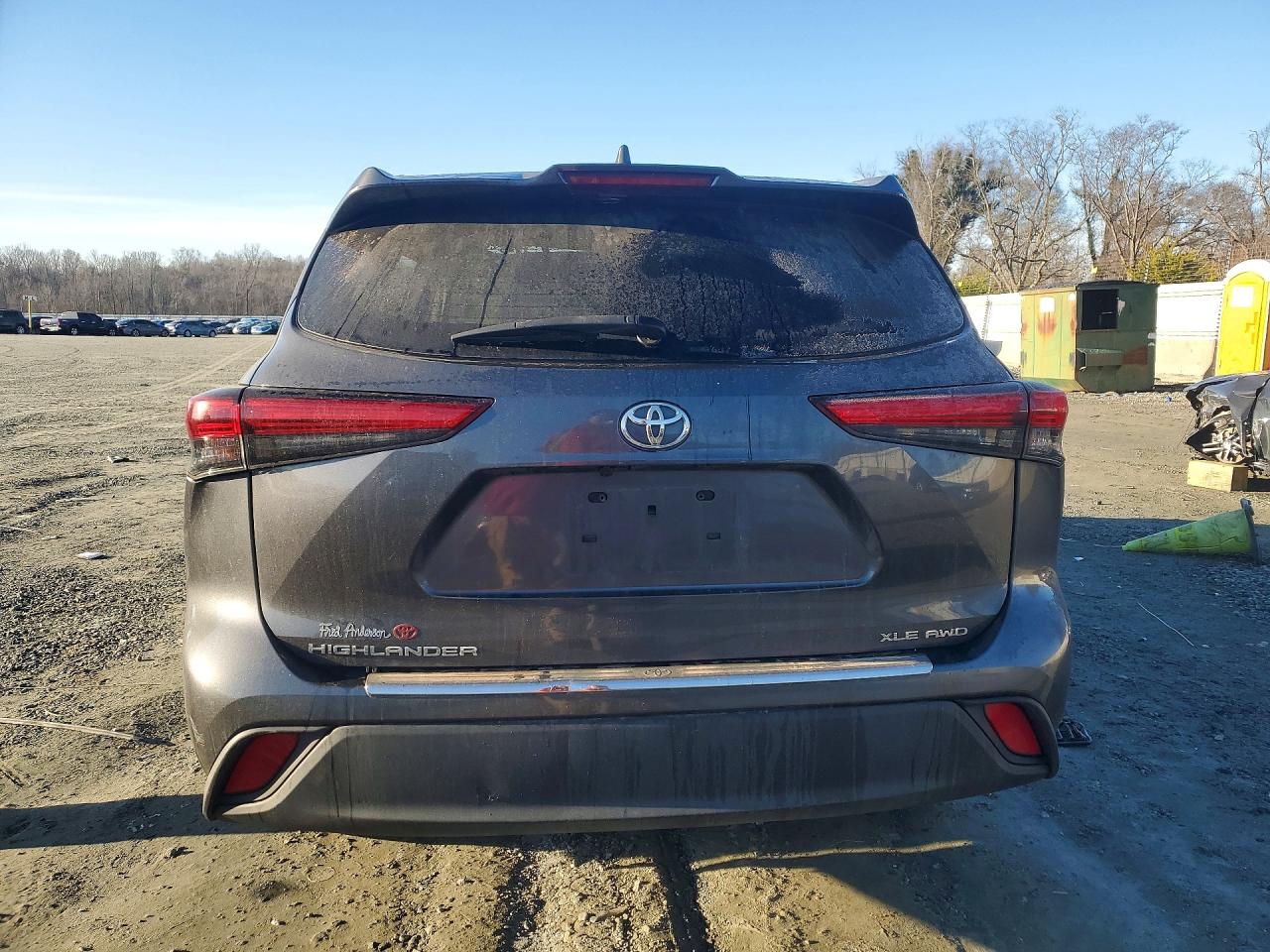 2020 TOYOTA HIGHLANDER XLE photo 11
