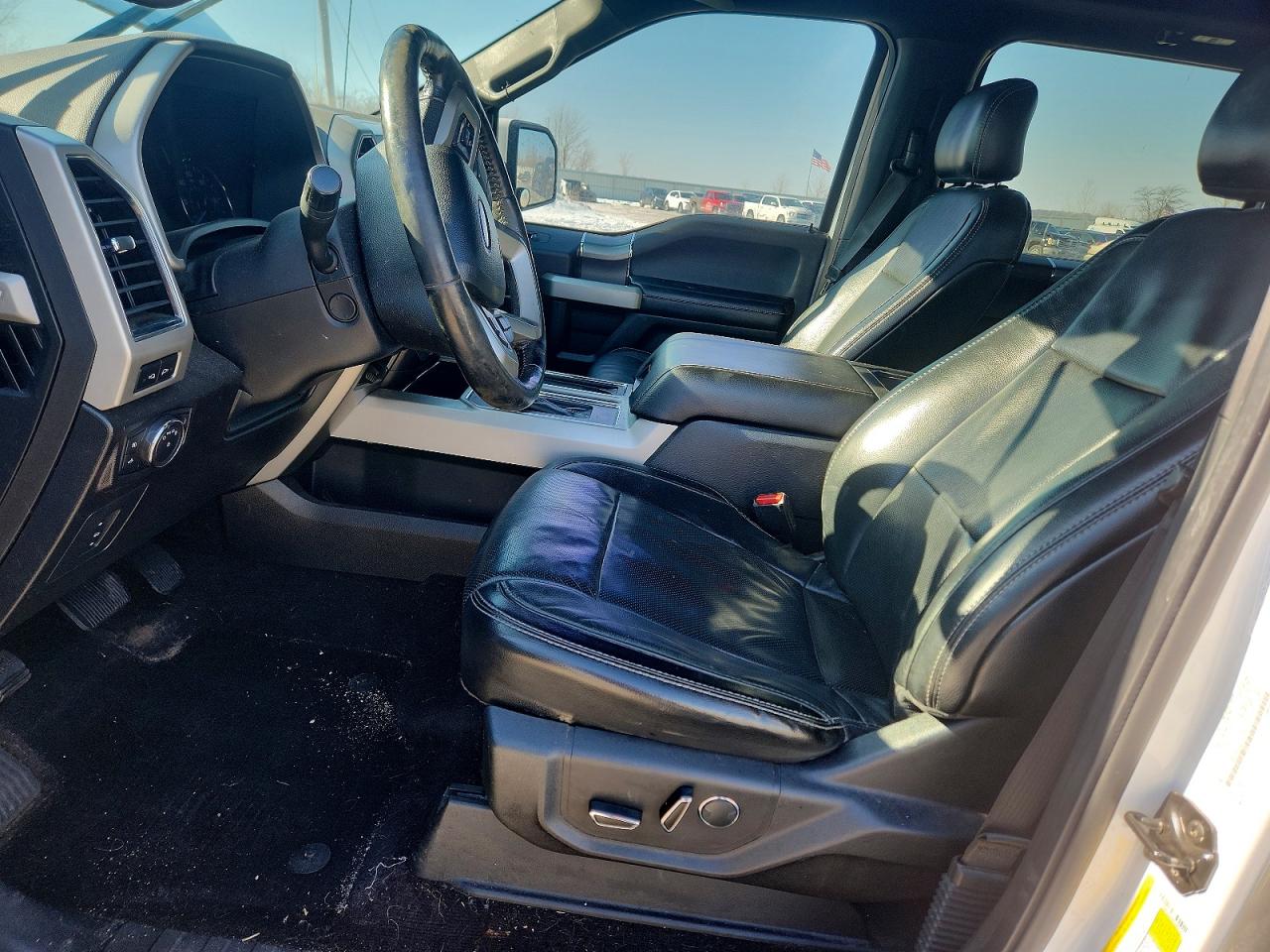 2017 FORD F150 SUPERCREW photo 13
