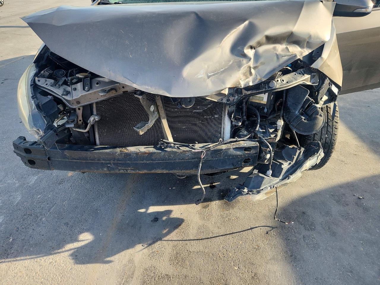 2017 TOYOTA COROLLA photo 11