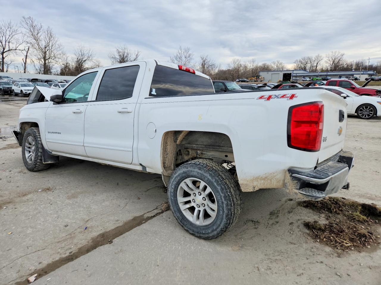 2017 CHEVROLET SILVERADO K1500 LT photo 2