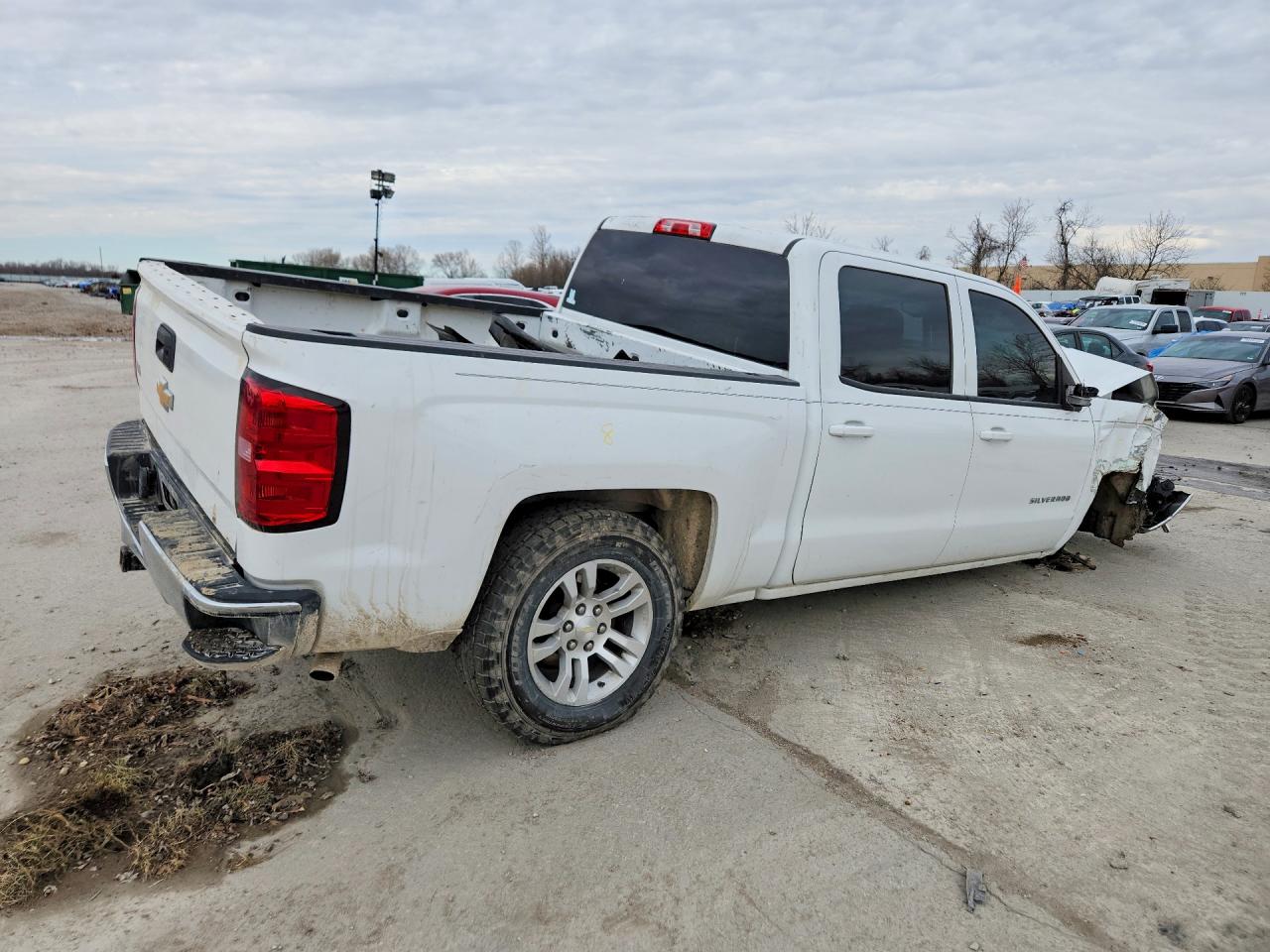 2017 CHEVROLET SILVERADO K1500 LT photo 3