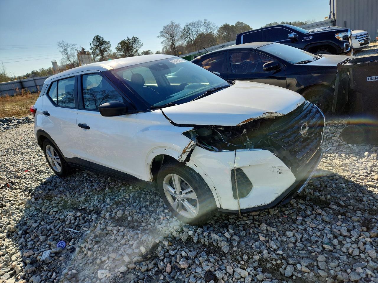 2022 NISSAN KICKS S photo 4