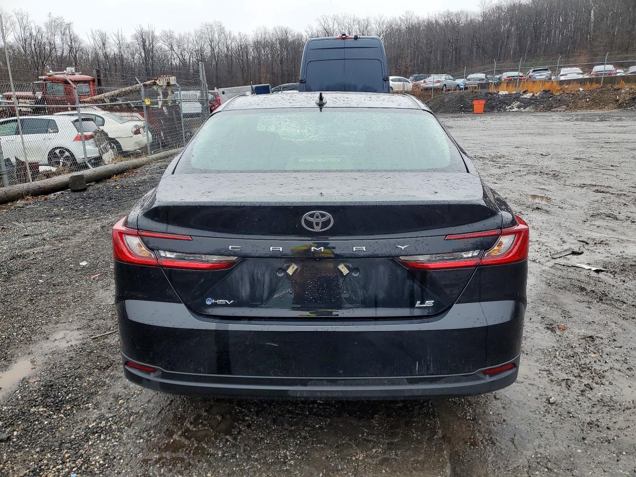 2025 TOYOTA CAMRY XSE photo 16