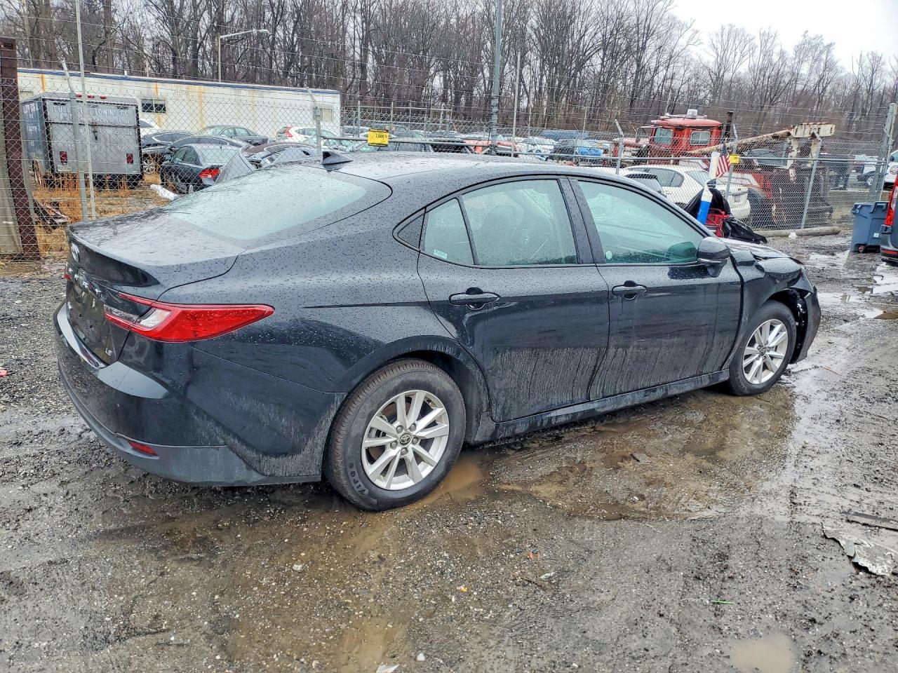 2025 TOYOTA CAMRY XSE photo 7