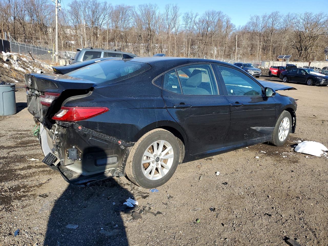 2025 TOYOTA CAMRY XSE photo 3