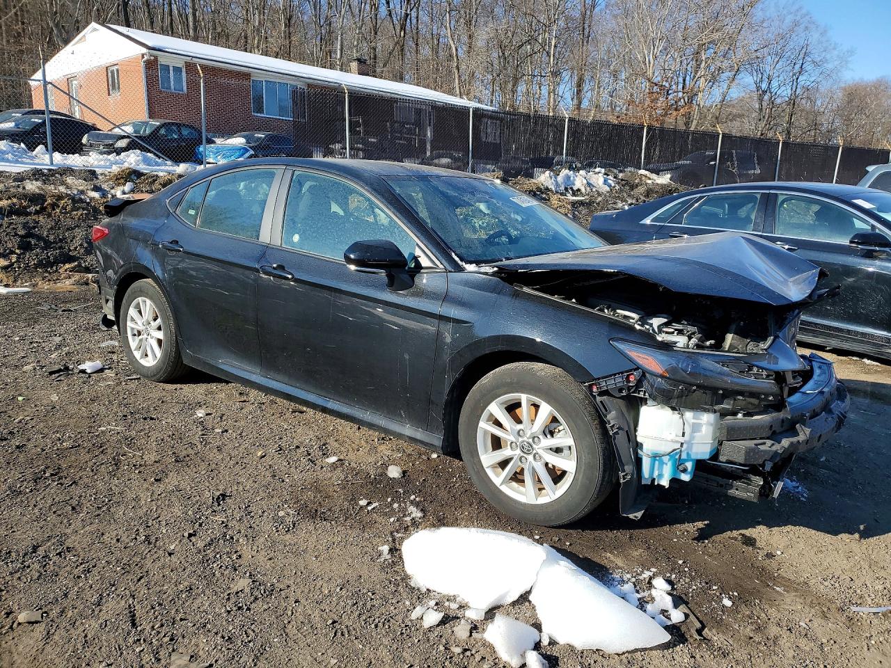 2025 TOYOTA CAMRY XSE photo 4