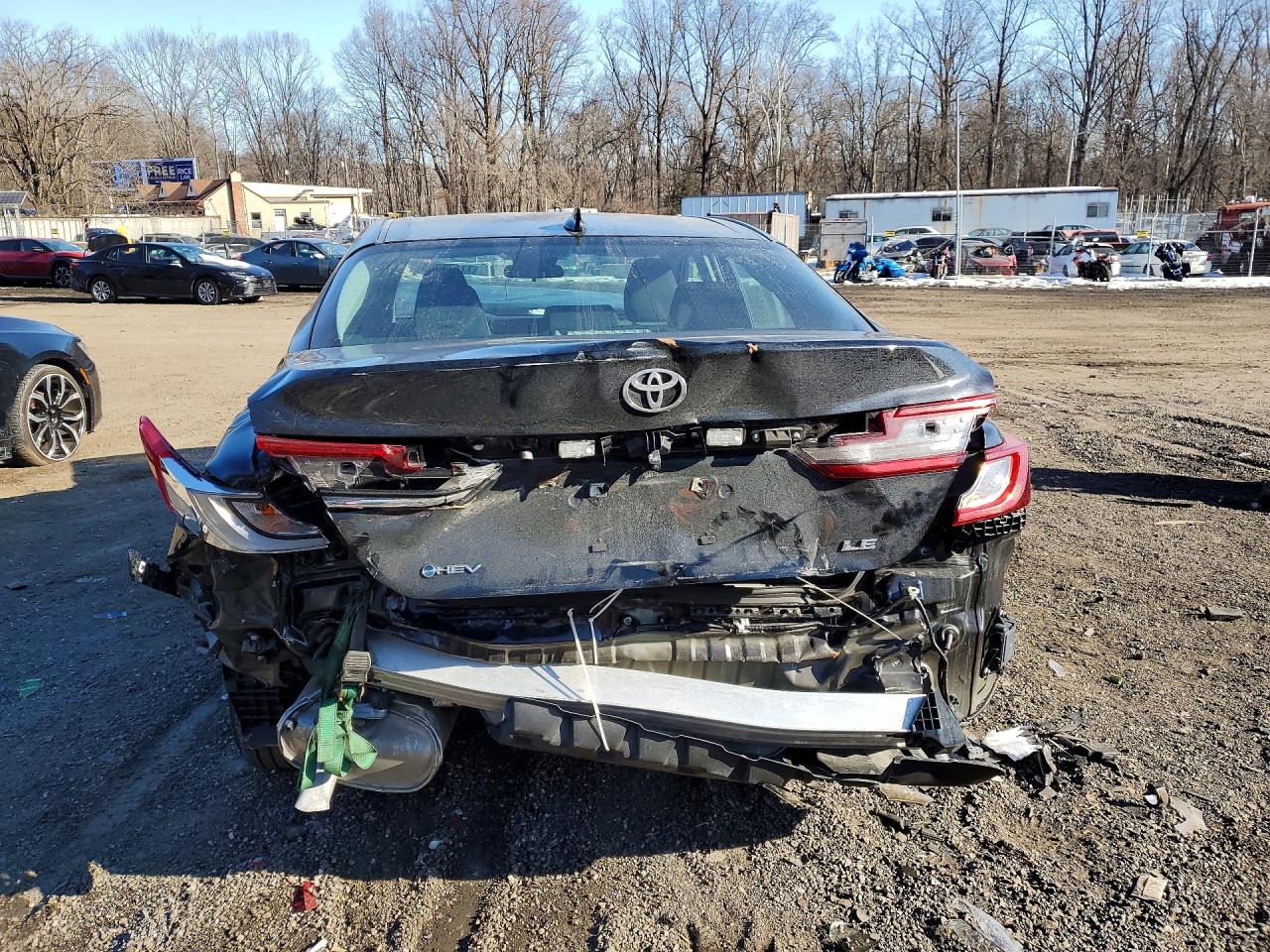 2025 TOYOTA CAMRY XSE photo 6