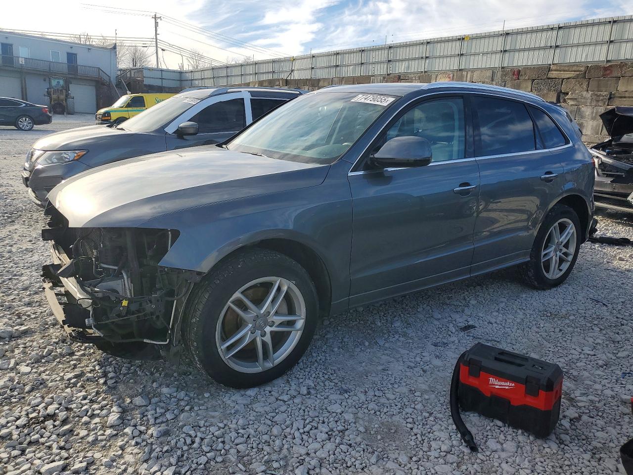 2016 AUDI Q5