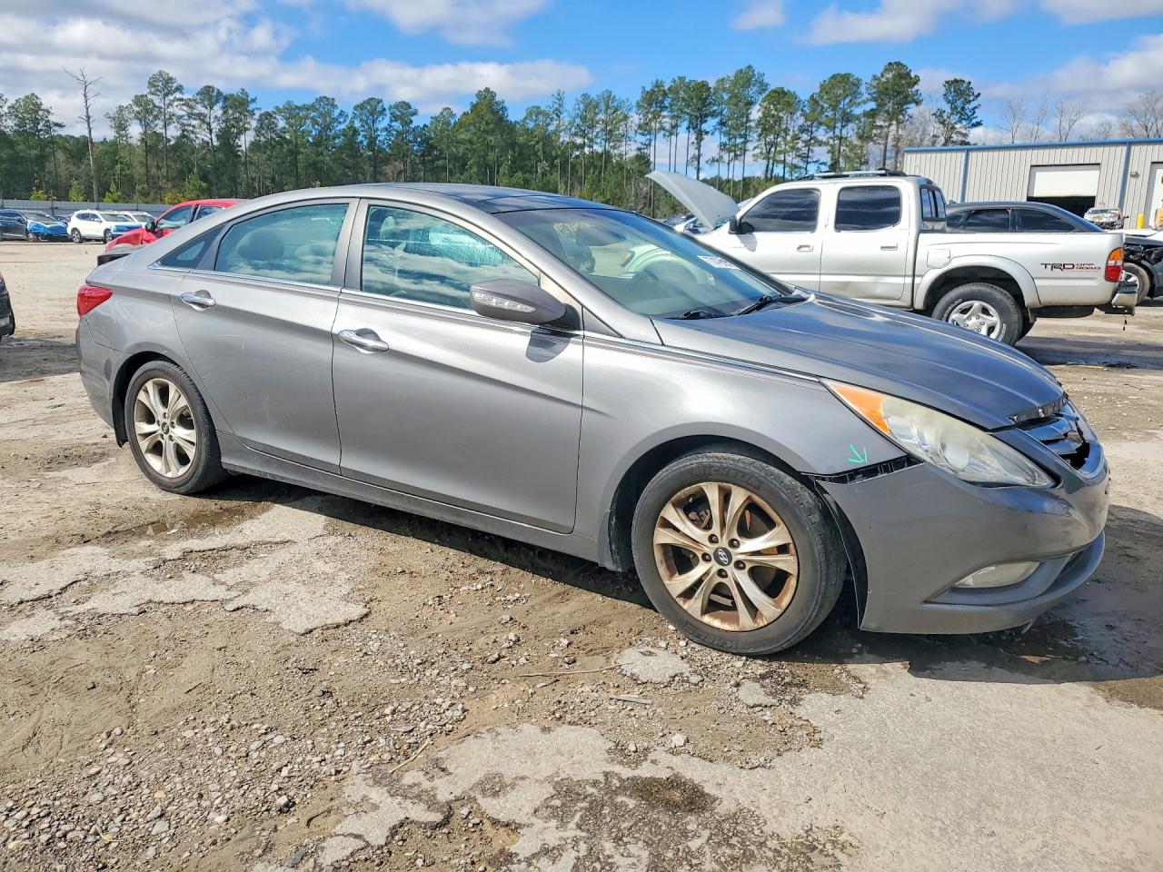 2012 HYUNDAI SONATA photo 4