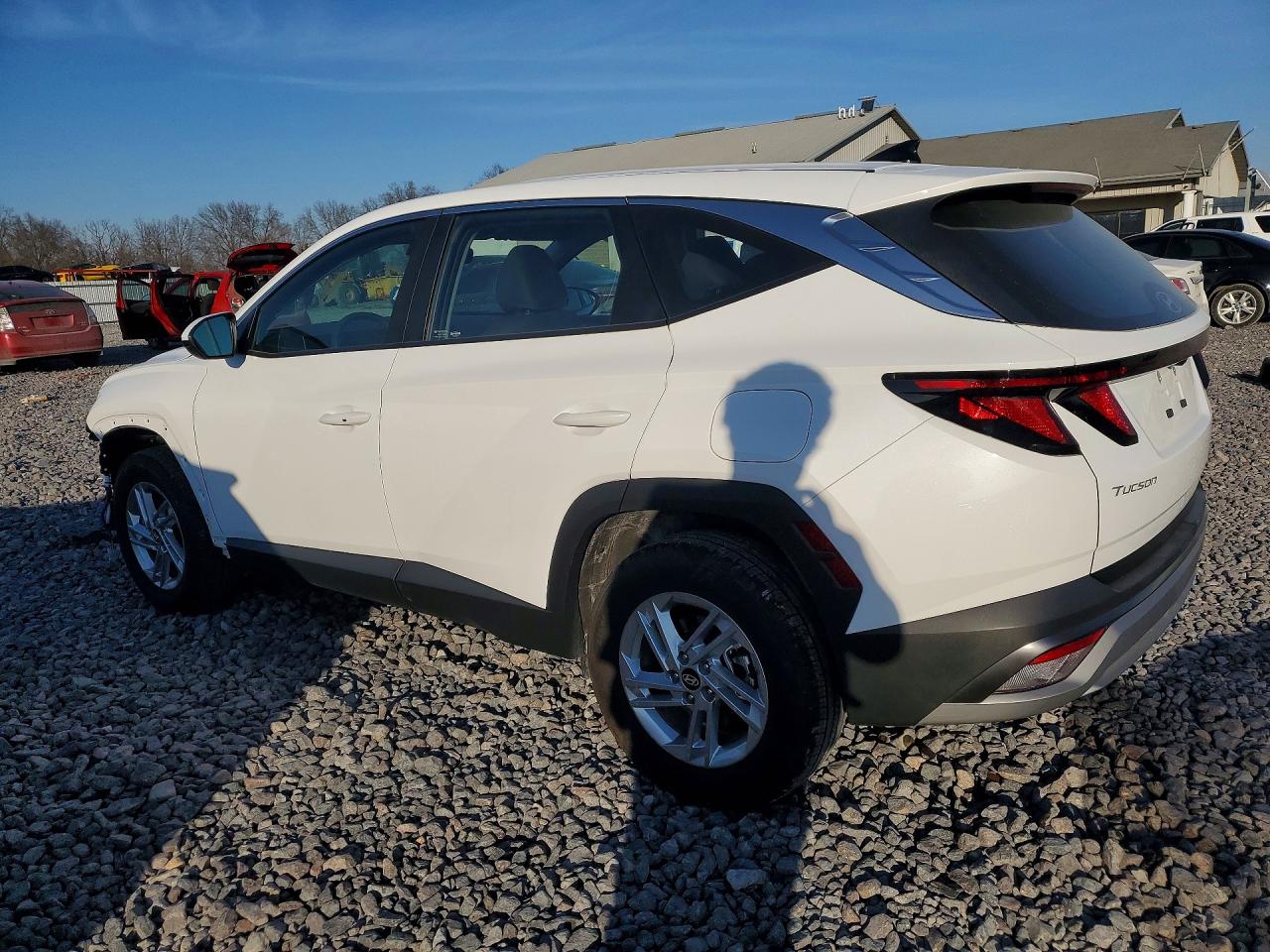 2025 HYUNDAI TUCSON SE photo 2