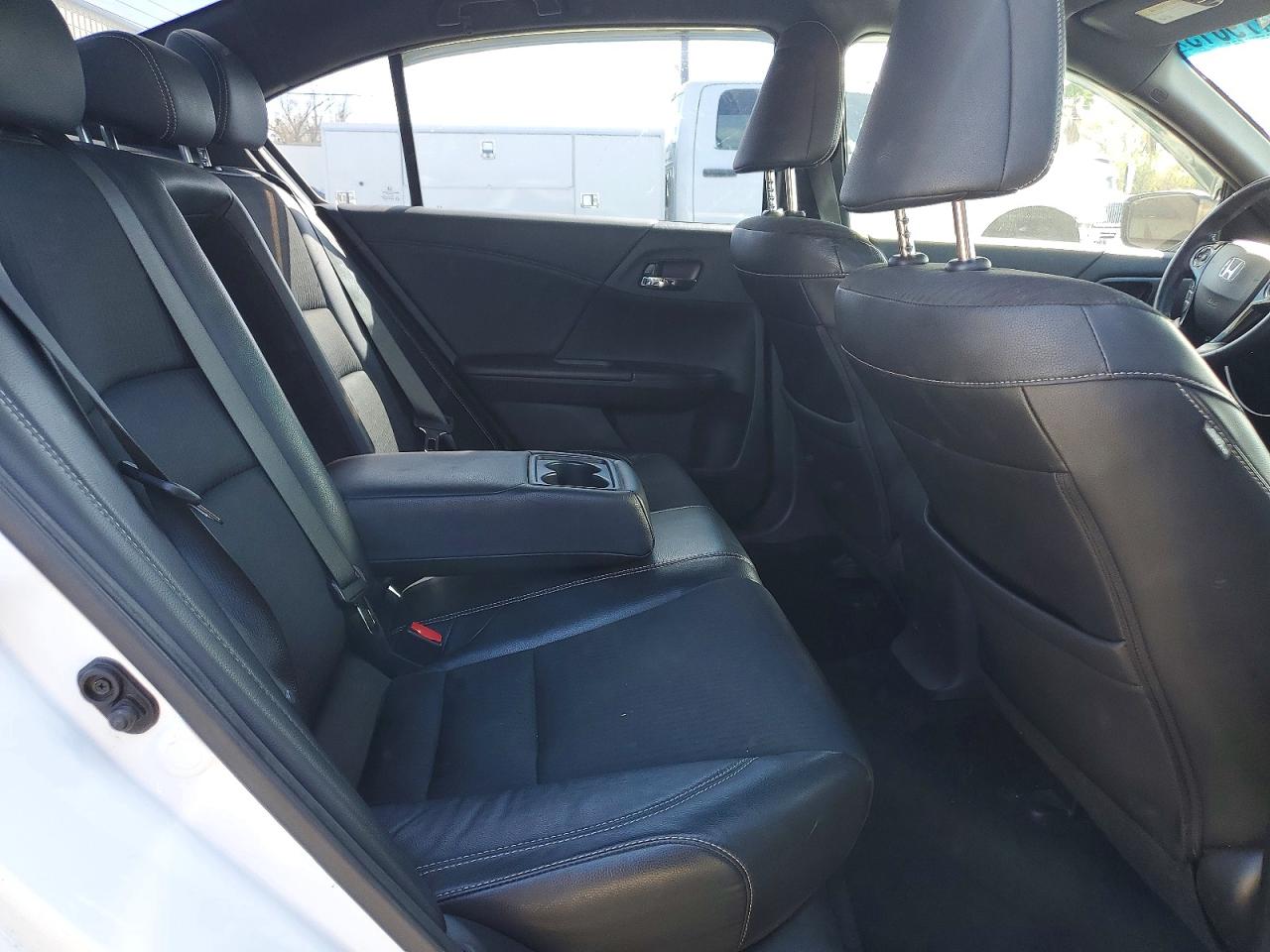 2016 HONDA ACCORD SPORT photo 19