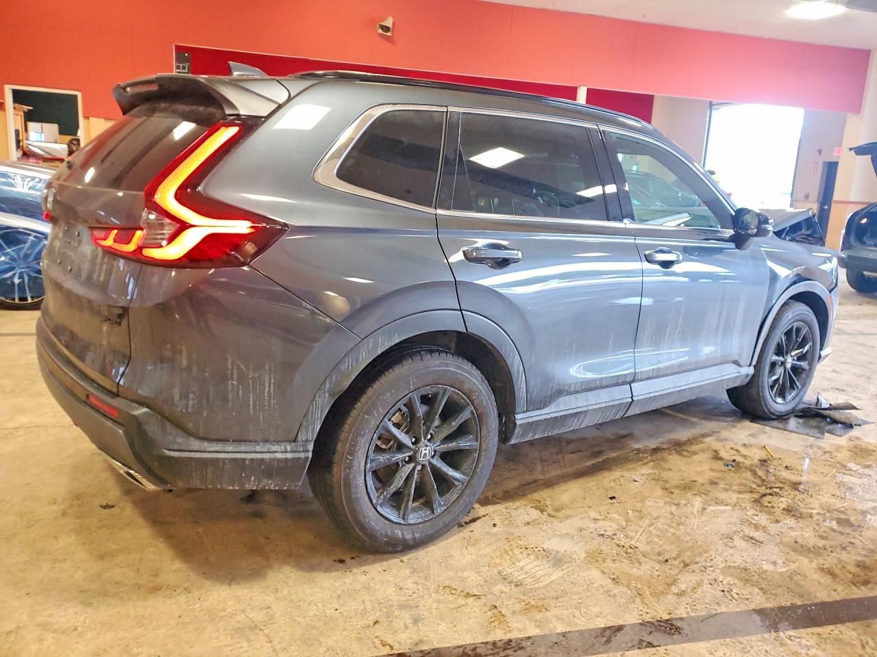 2025 HONDA CR-V SPORT photo 3
