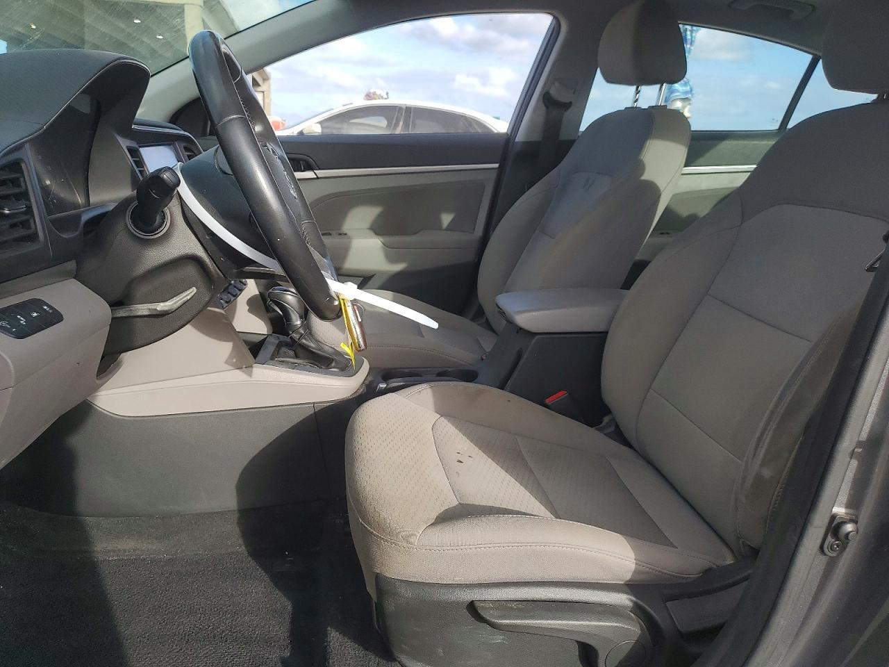 2019 HYUNDAI ELANTRA VALUE EDITION photo 7