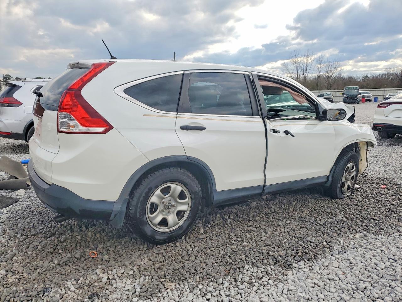 2014 HONDA CR-V LX photo 5